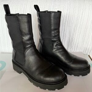 Vagabond Cosmo 2.0 Black Leather Chelsea Boots, size 10